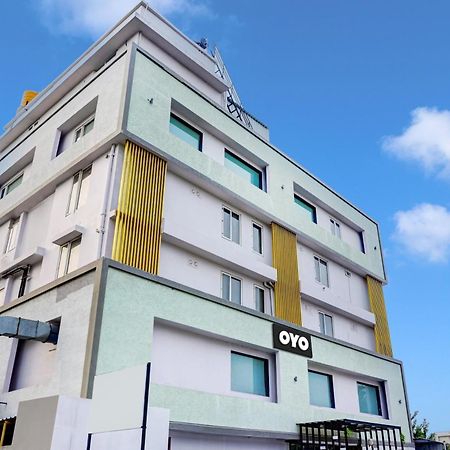 Super Townhouse Dev'S Inn By Cj Gunadala ภายนอก รูปภาพ