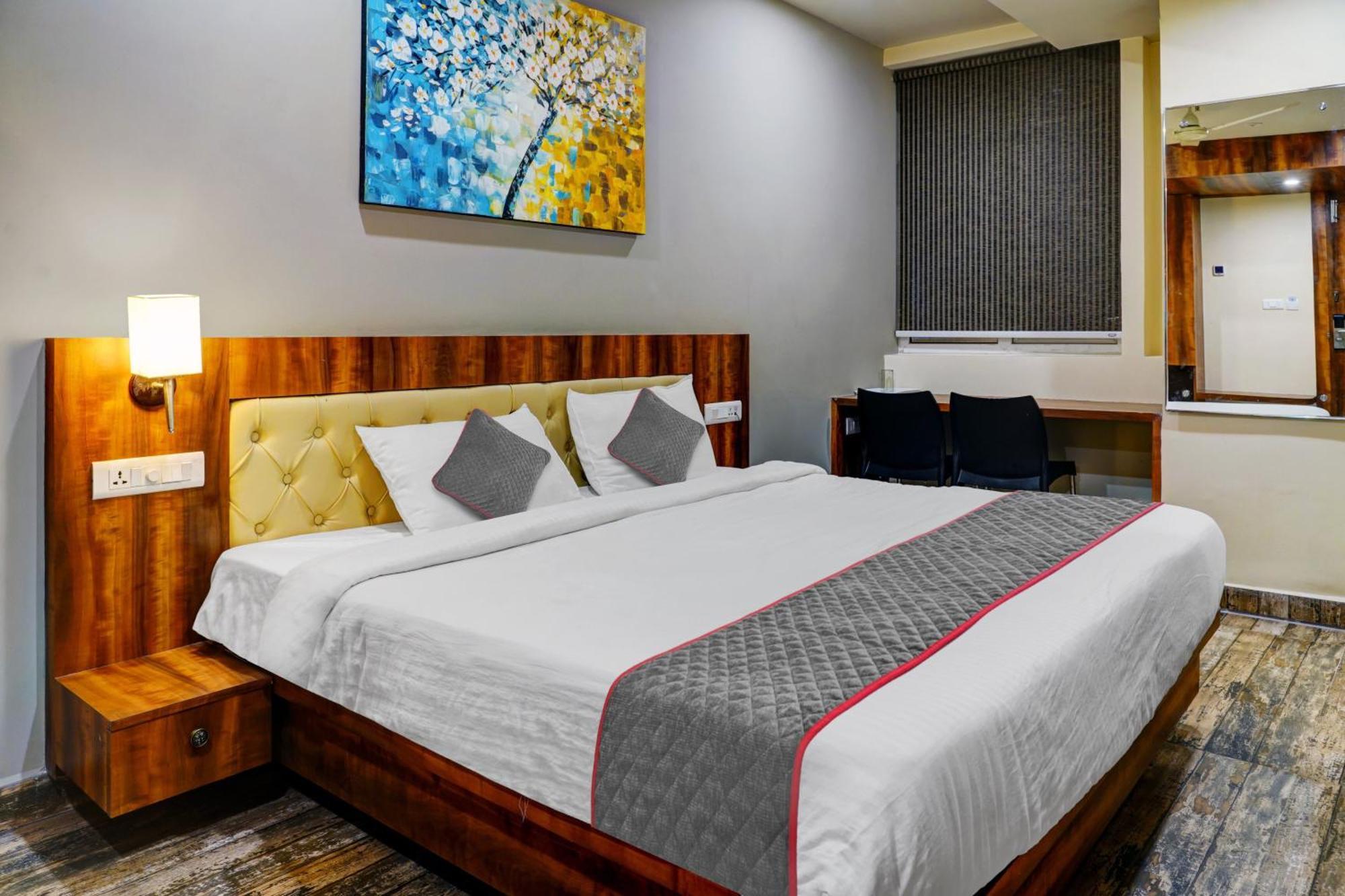 Super Townhouse Dev'S Inn By Cj Gunadala ภายนอก รูปภาพ
