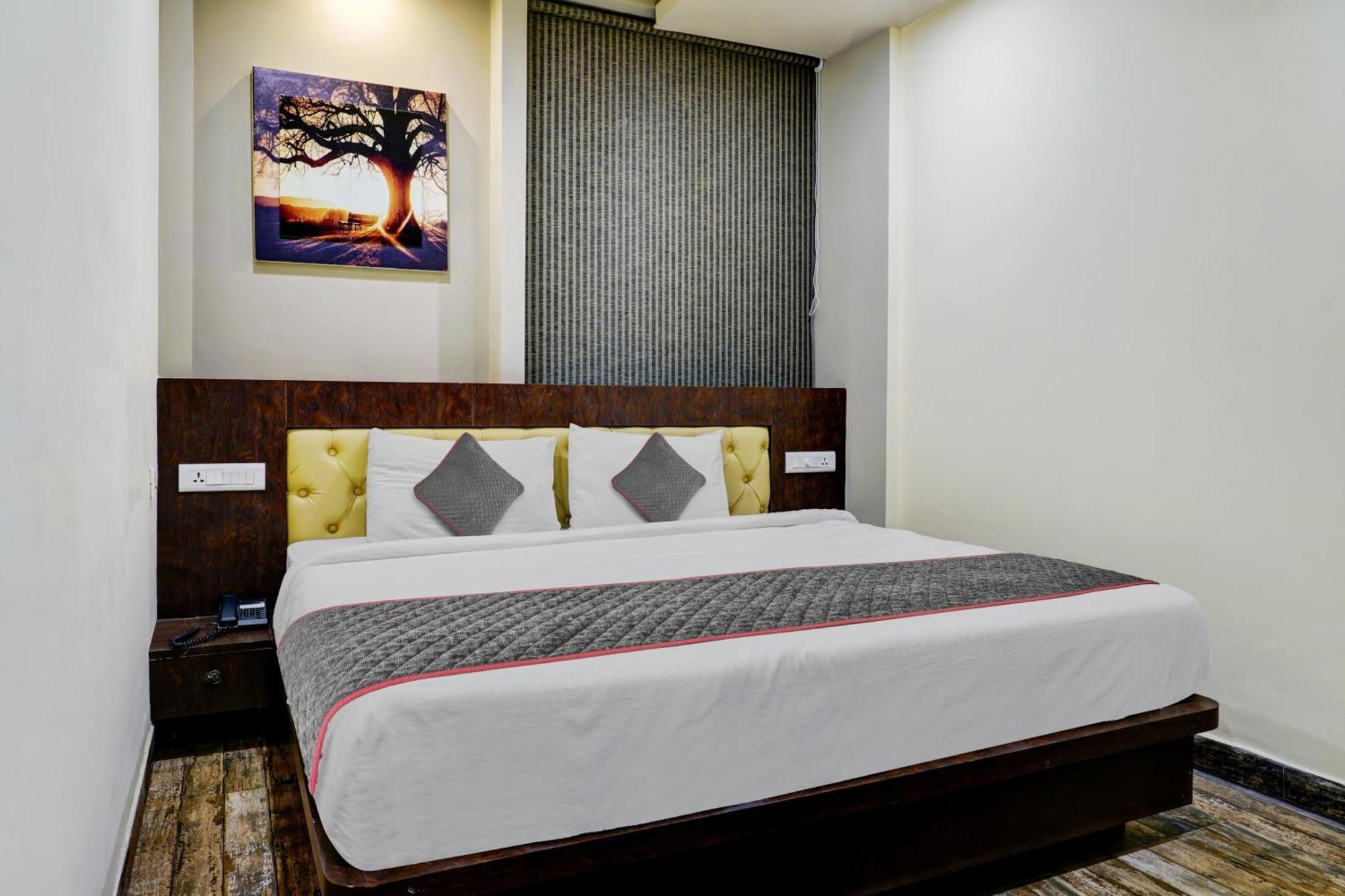 Super Townhouse Dev'S Inn By Cj Gunadala ภายนอก รูปภาพ