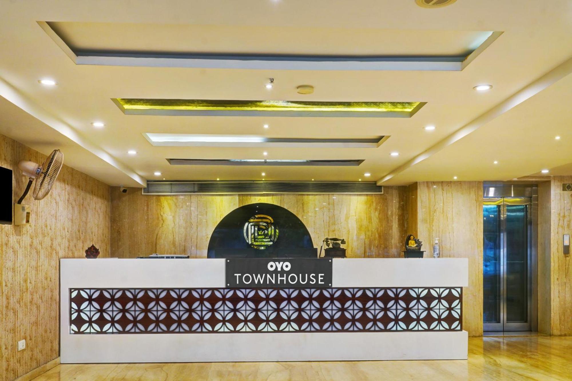 Super Townhouse Dev'S Inn By Cj Gunadala ภายนอก รูปภาพ